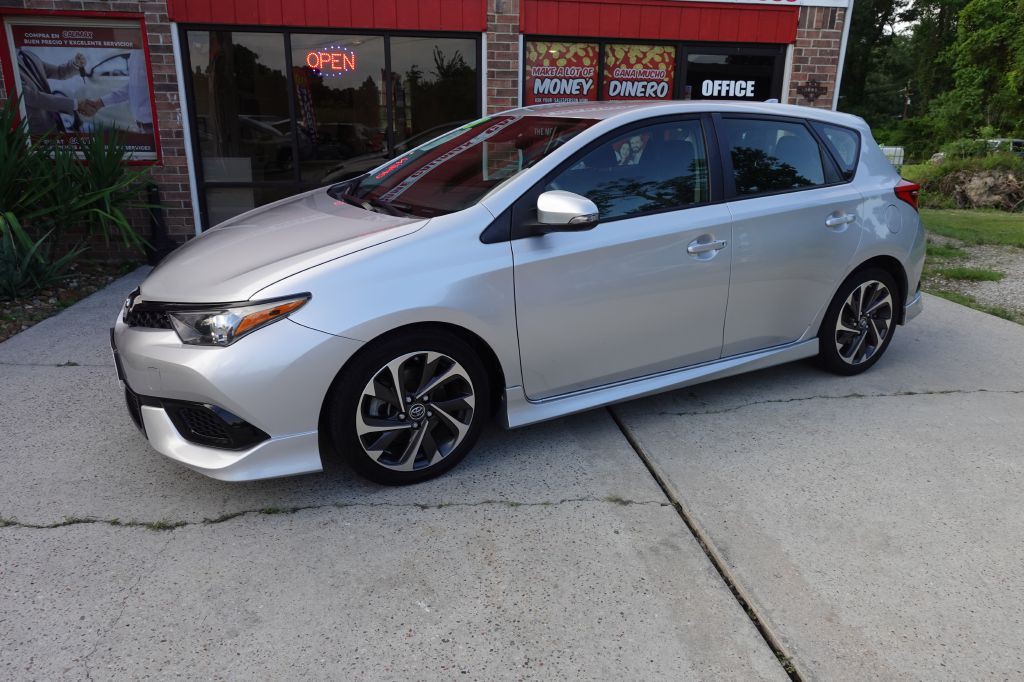 2018 Toyota Corolla Image 3