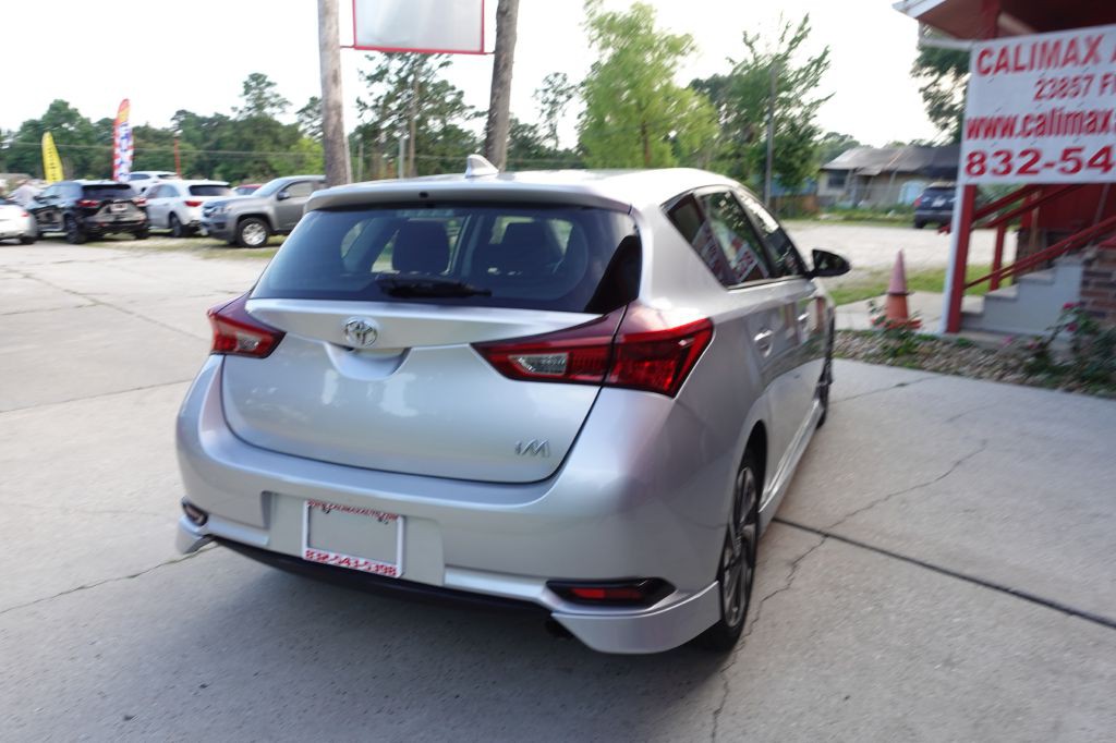 2018 Toyota Corolla Image 15