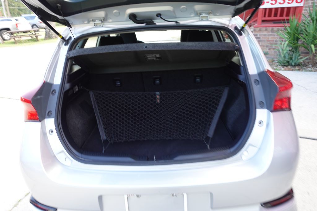 2018 Toyota Corolla Image 19