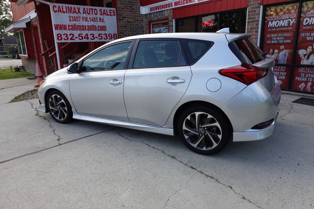 2018 Toyota Corolla Image 22