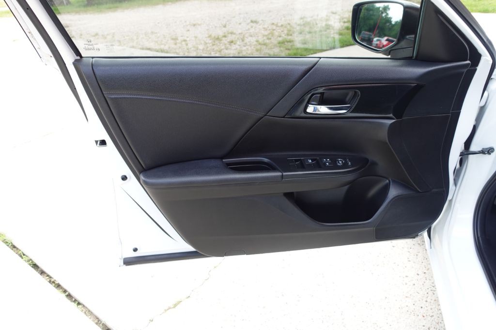 2014 Honda Accord Image 23