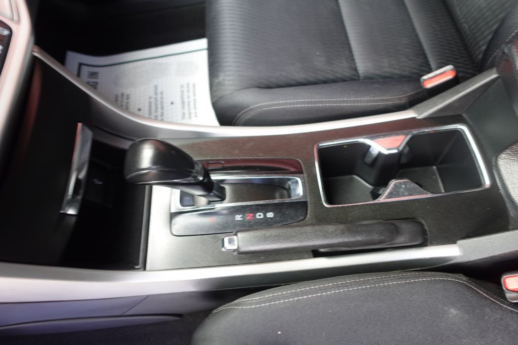 2014 Honda Accord Image 30