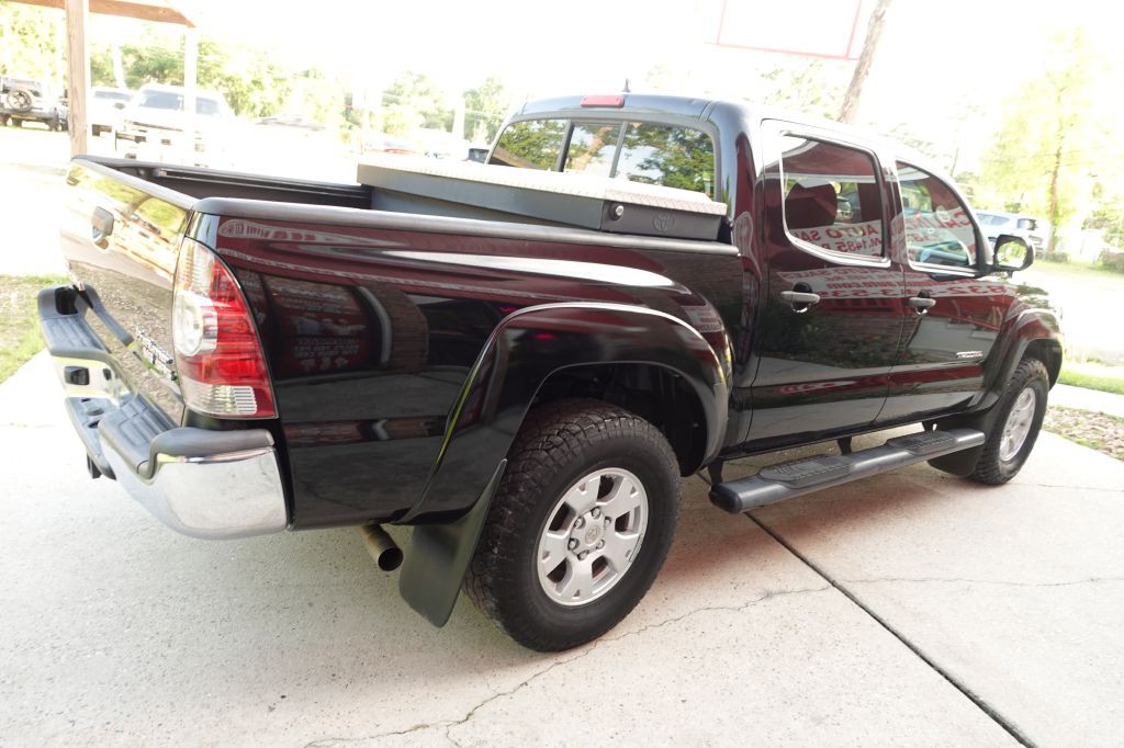 2015 Toyota Tacoma Image 13