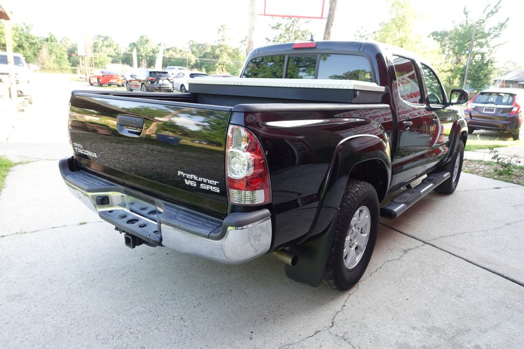 2015 Toyota Tacoma Image 15