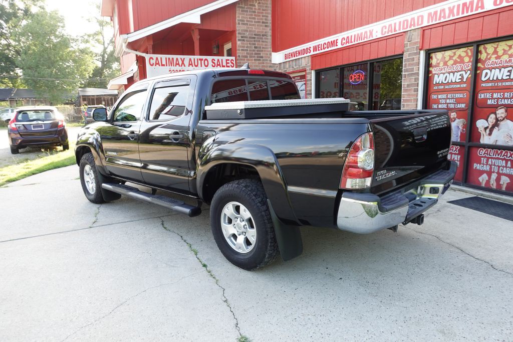 2015 Toyota Tacoma Image 22