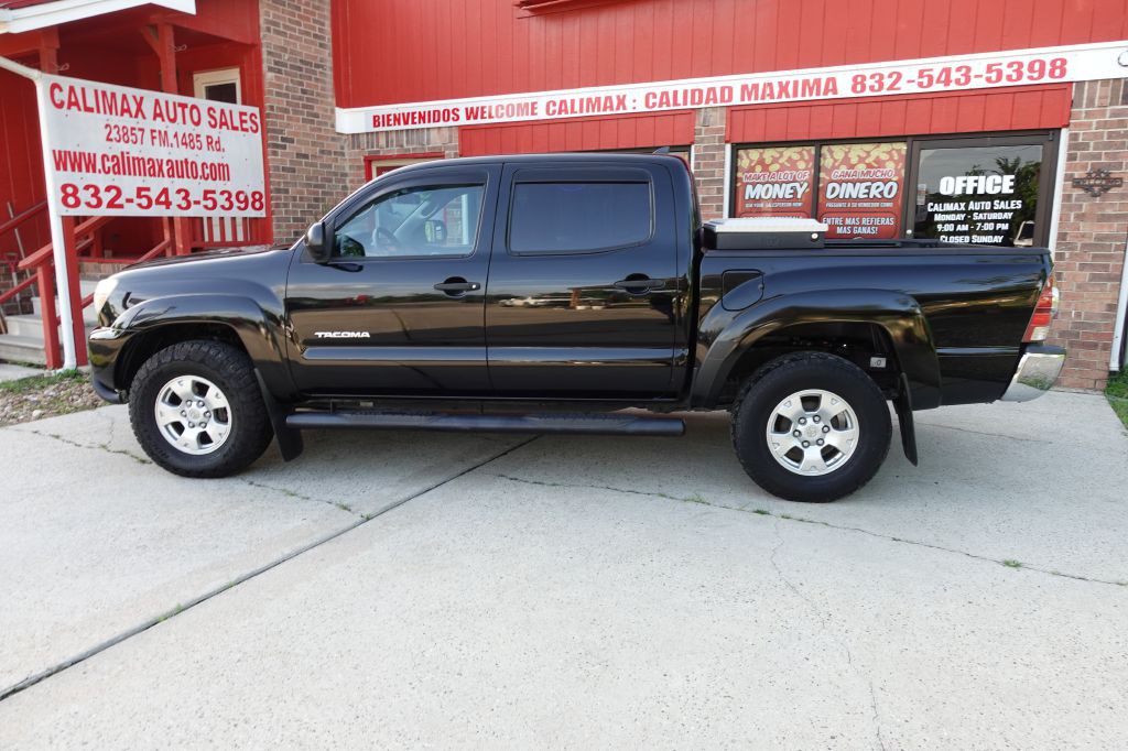 2015 Toyota Tacoma Image 25