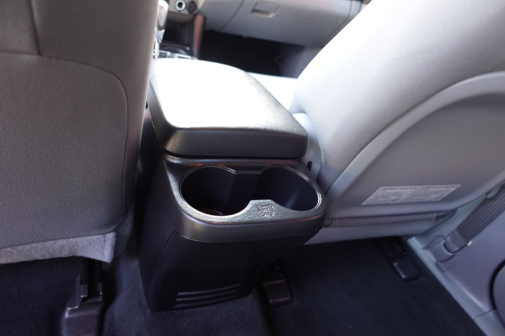 2015 Toyota Tacoma Image 33