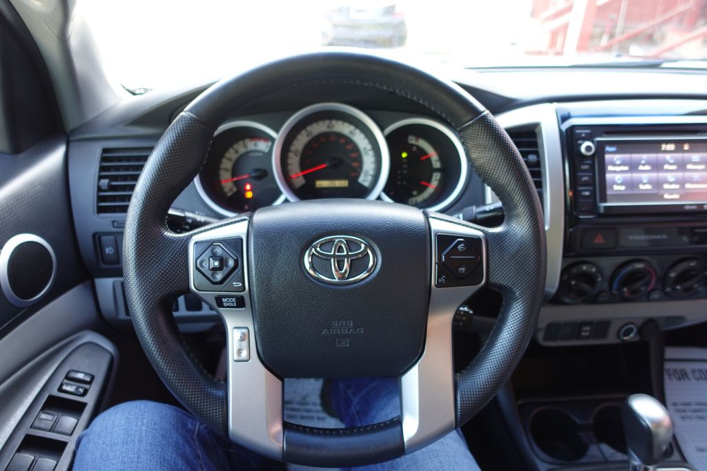 2015 Toyota Tacoma Image 47