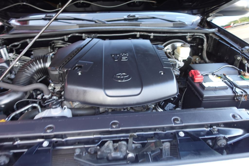 2015 Toyota Tacoma Image 55