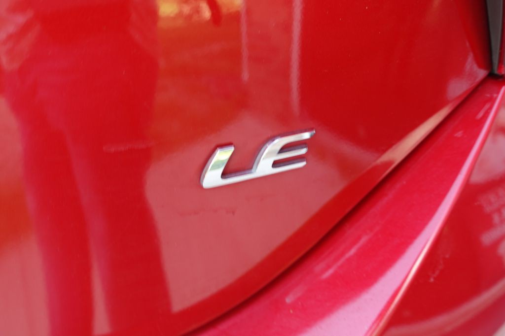 2018 Toyota Corolla Image 18