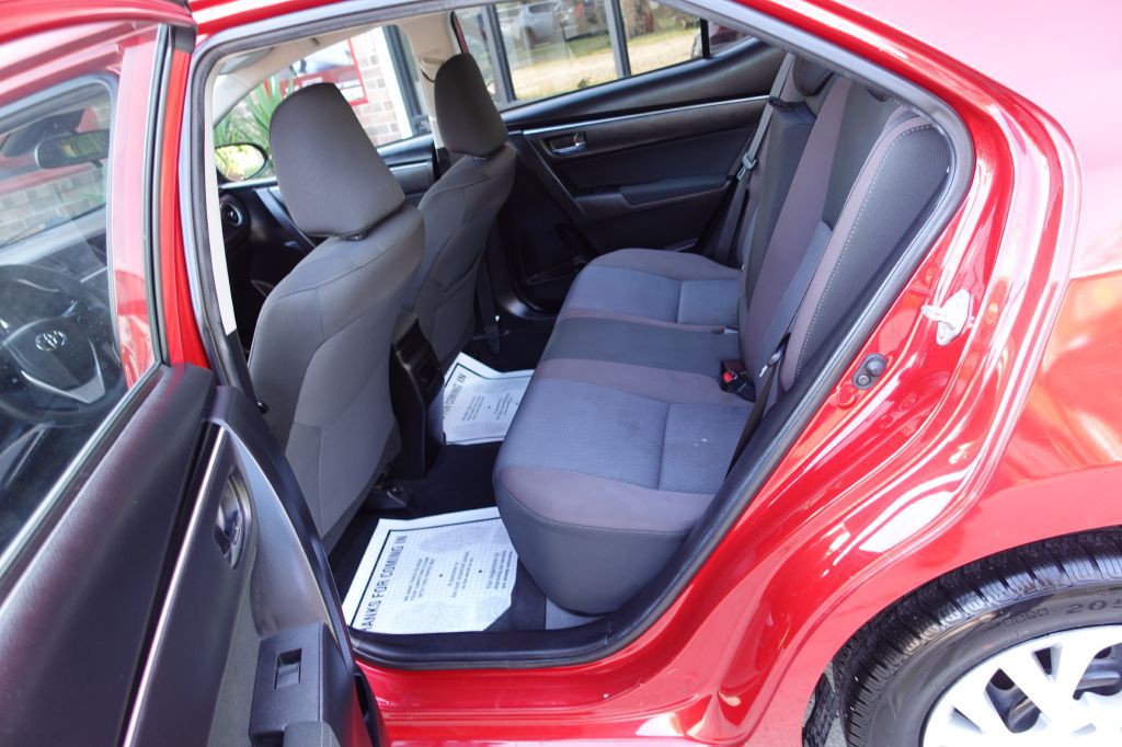 2018 Toyota Corolla Image 27