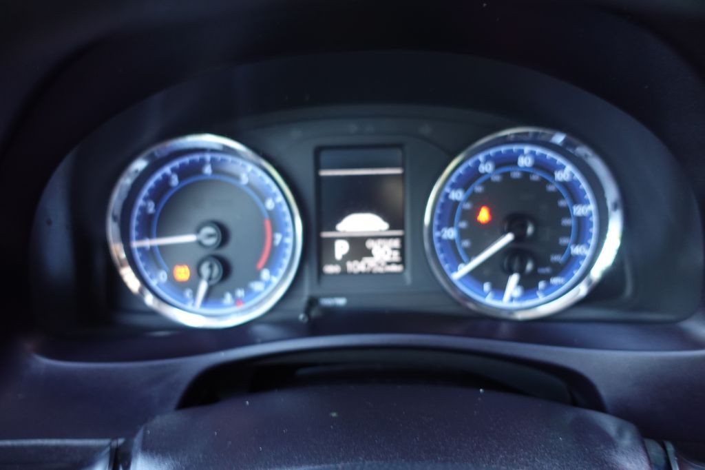 2018 Toyota Corolla Image 38