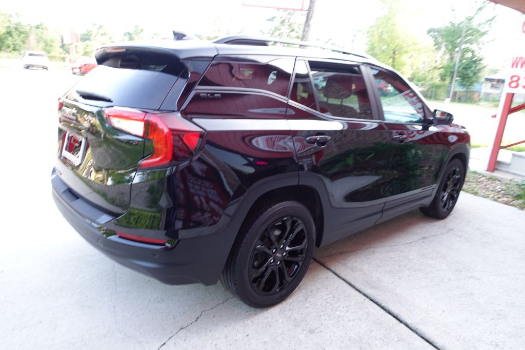 2022 GMC Terrain Image 12