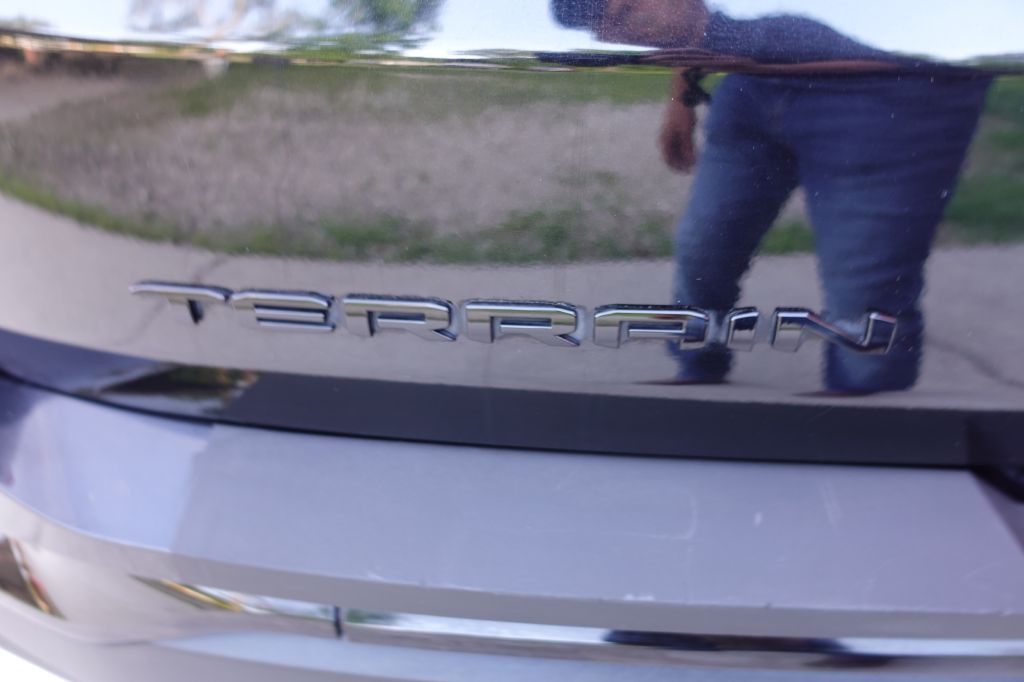 2022 GMC Terrain Image 17
