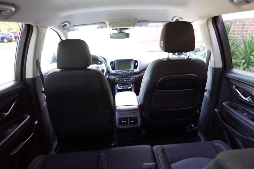 2022 GMC Terrain Image 19