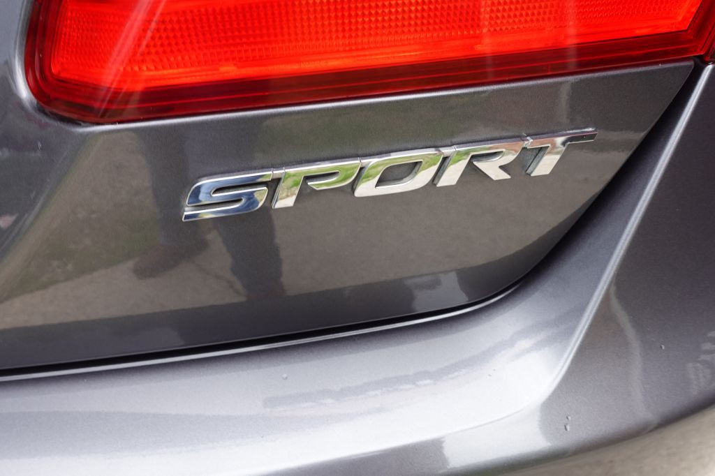 2013 Honda Accord Image 18