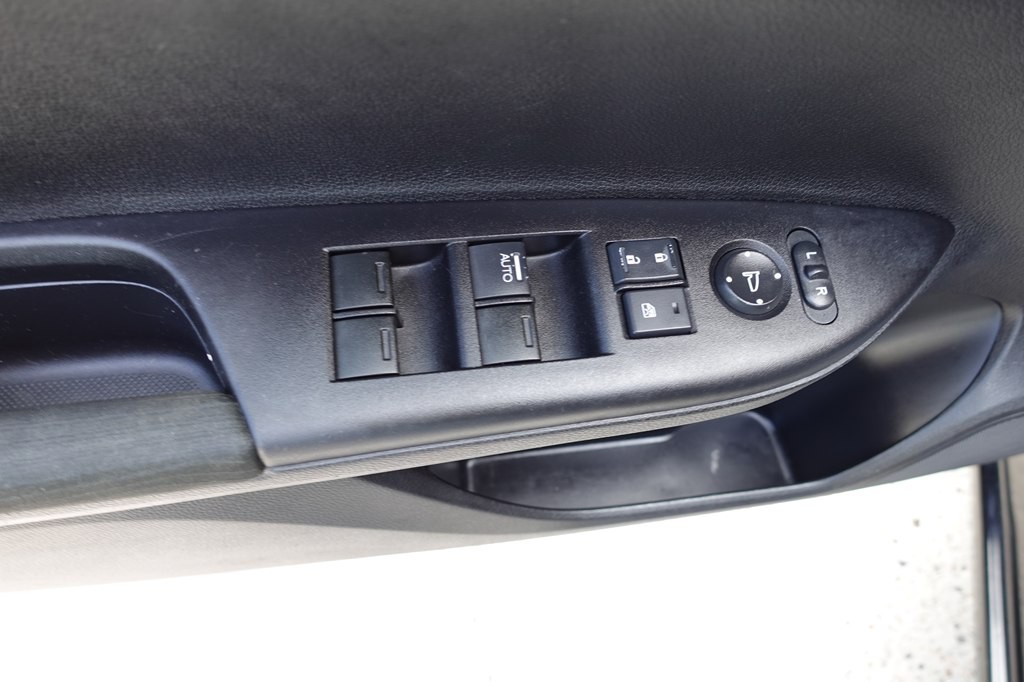 2015 Honda Accord Image 23