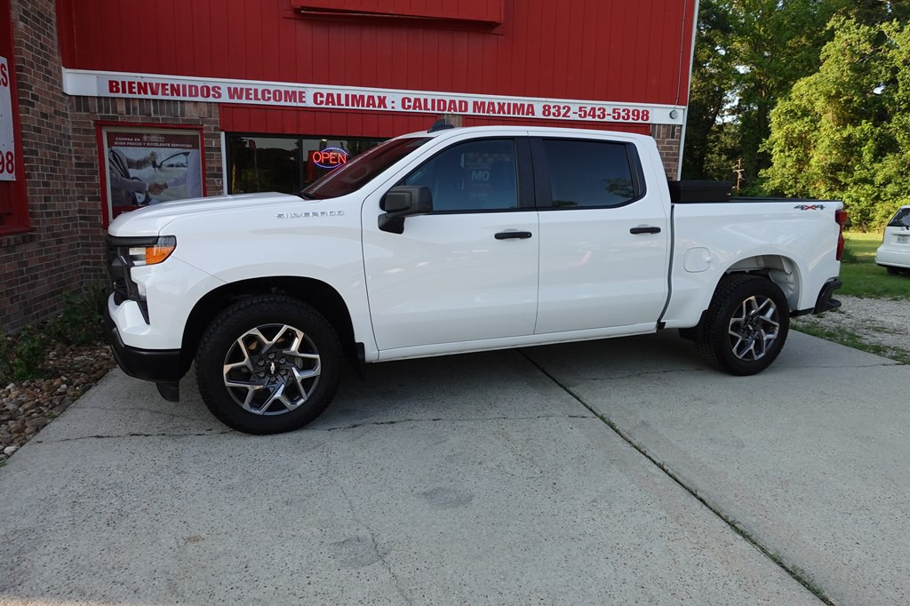 2023 Chevrolet Silverado 1500 Image 3