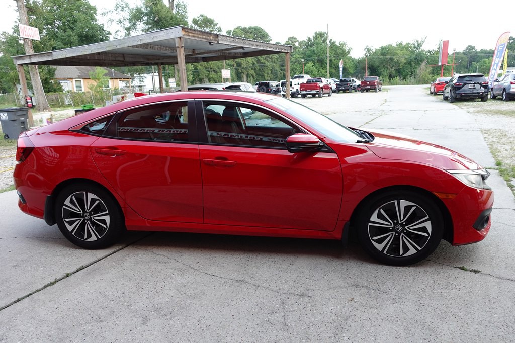 2017 Honda Civic Image 11