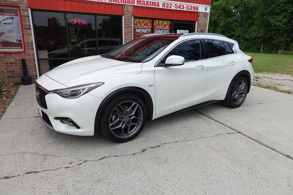 2018 INFINITI QX30 Image 4