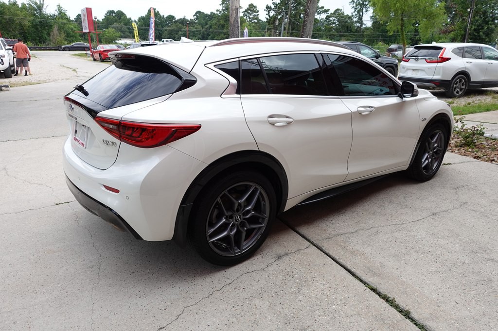 2018 INFINITI QX30 Image 14