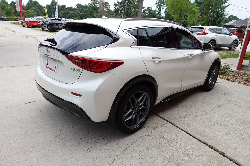2018 INFINITI QX30 Image 15