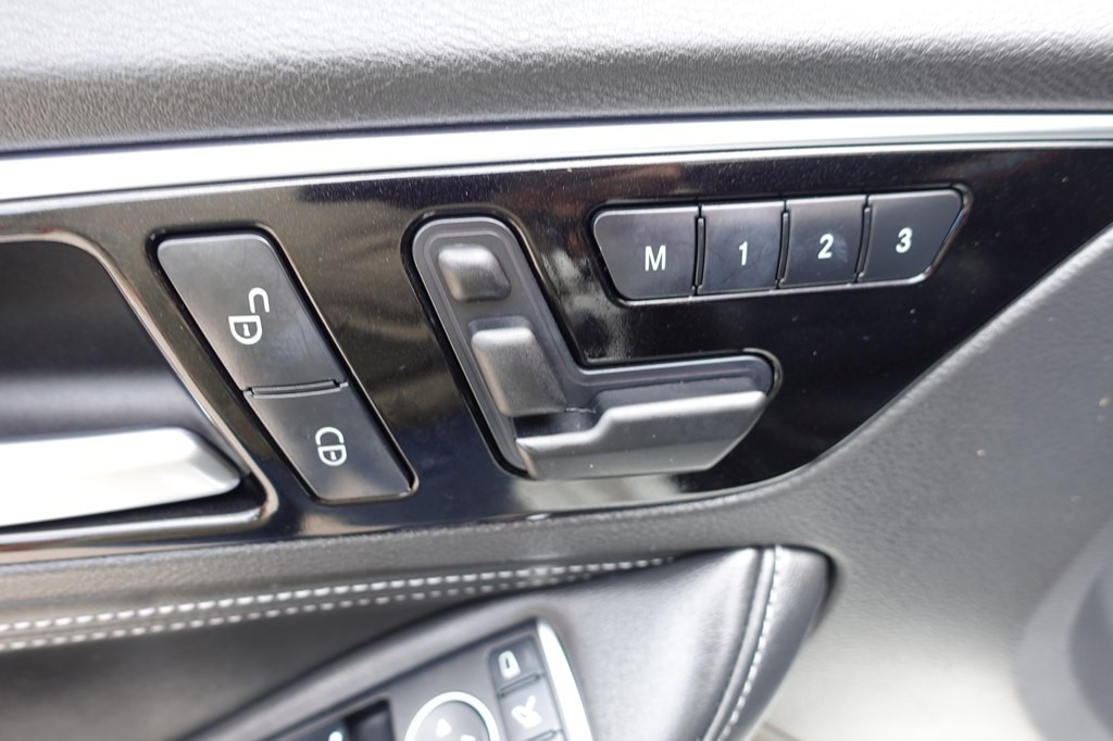 2018 INFINITI QX30 Image 29