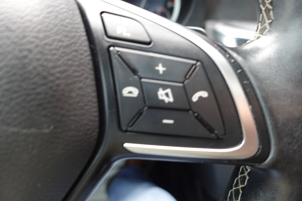 2018 INFINITI QX30 Image 51
