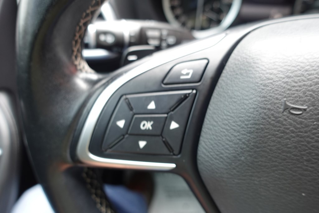 2018 INFINITI QX30 Image 52