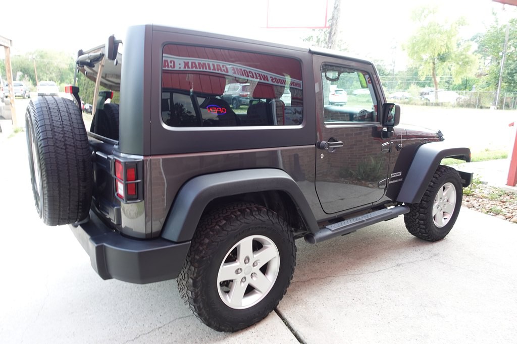 2014 Jeep Wrangler Image 13