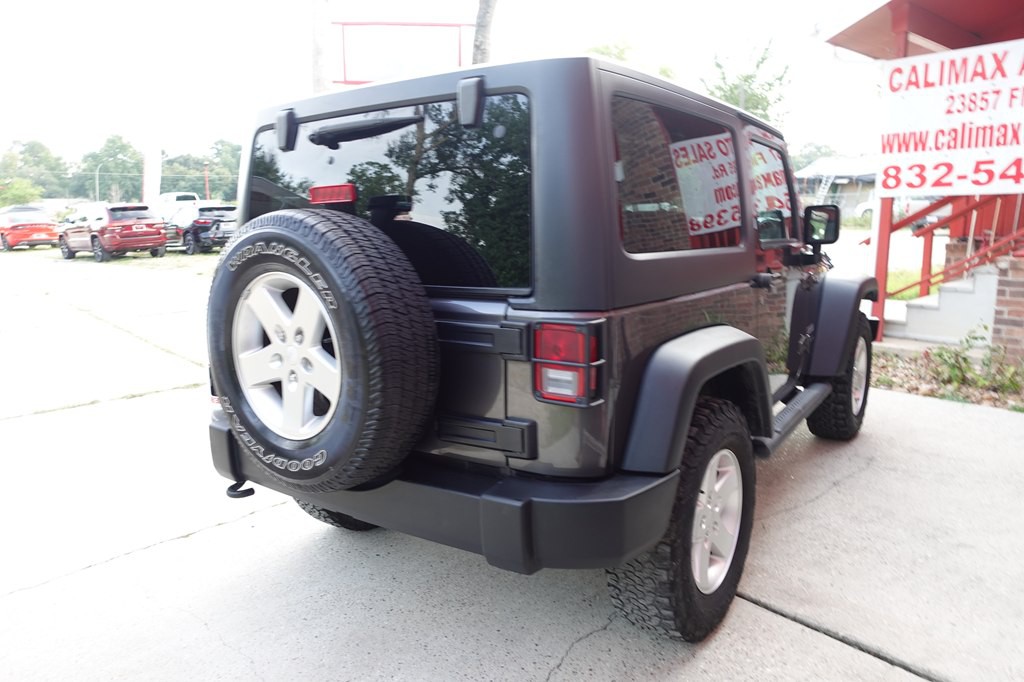 2014 Jeep Wrangler Image 16