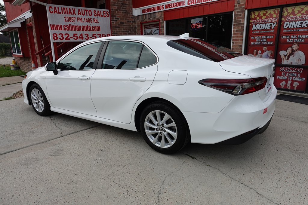 2024 Toyota Camry Image 21
