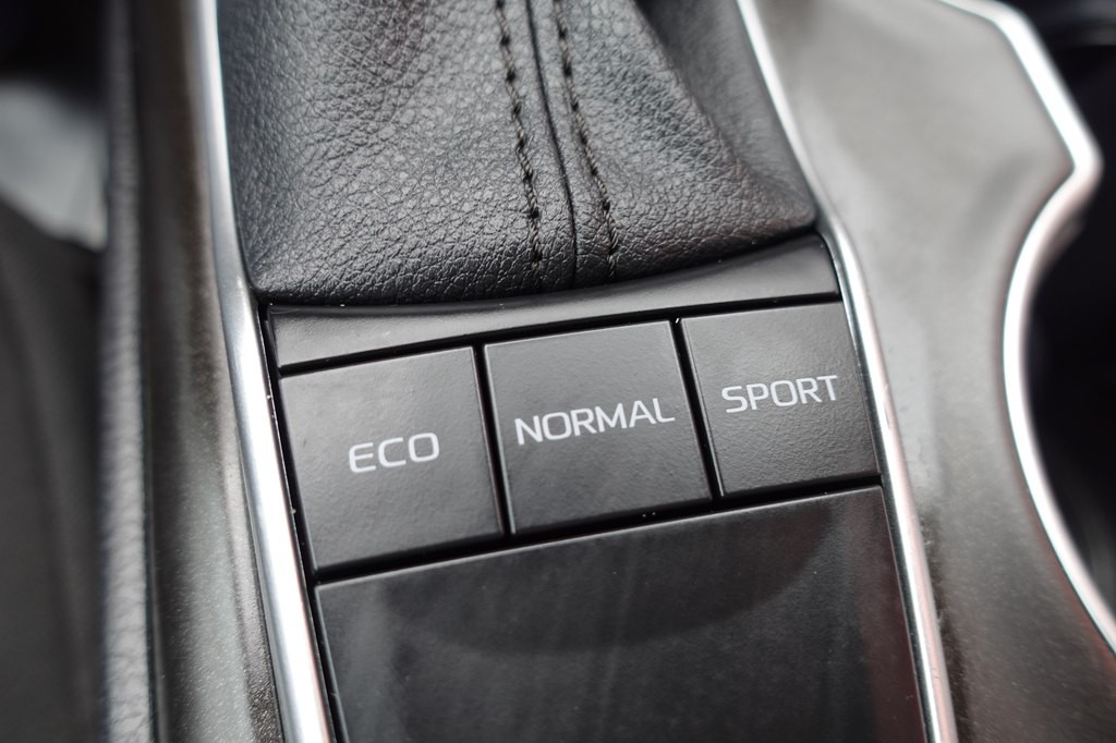 2024 Toyota Camry Image 32