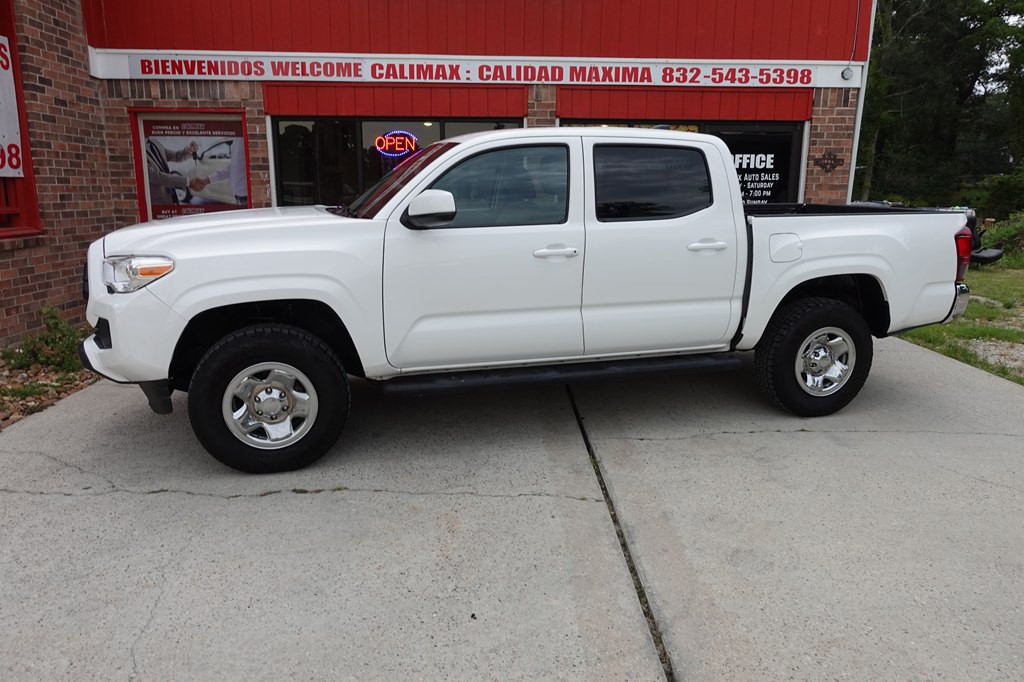 2020 Toyota Tacoma Image 2