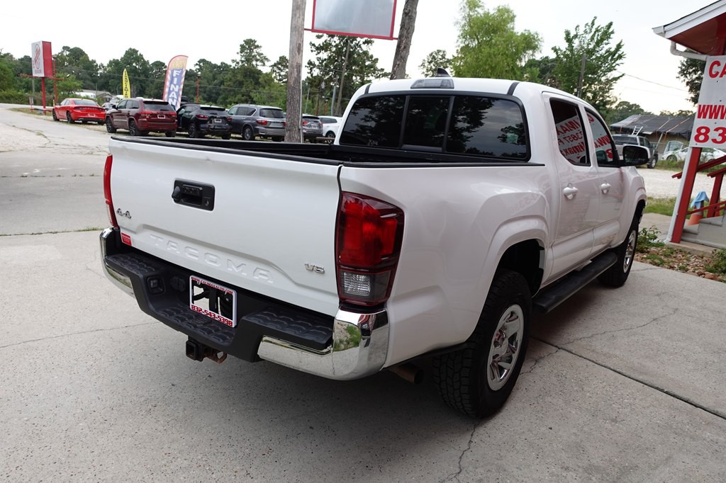 2020 Toyota Tacoma Image 15