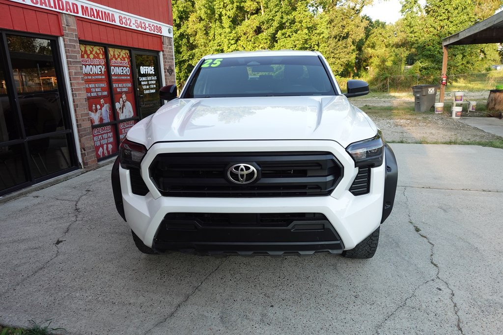 2025 Toyota Tacoma Image 8