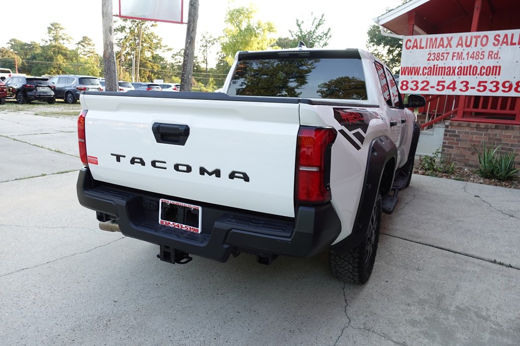 2025 Toyota Tacoma Image 16