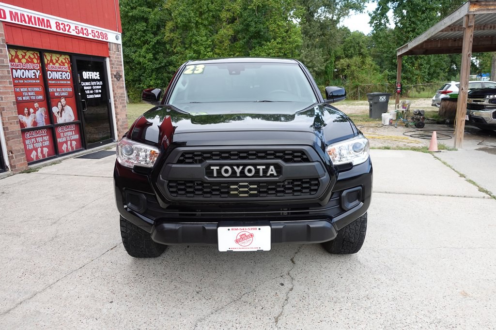 2023 Toyota Tacoma Image 8