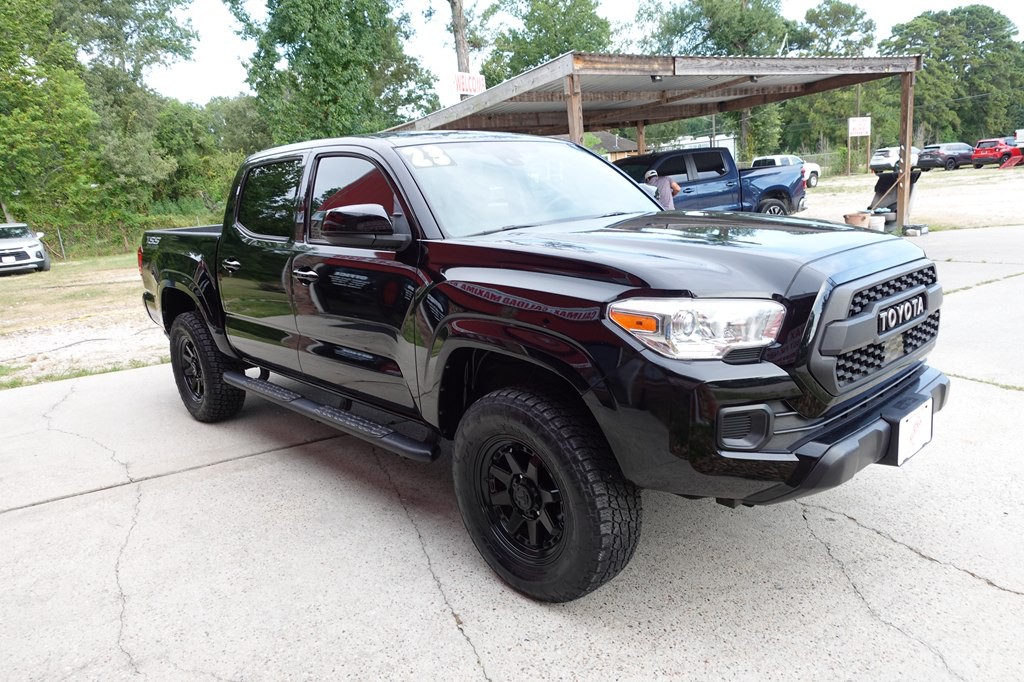 2023 Toyota Tacoma Image 9