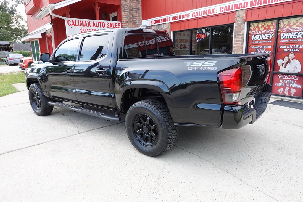 2023 Toyota Tacoma Image 21