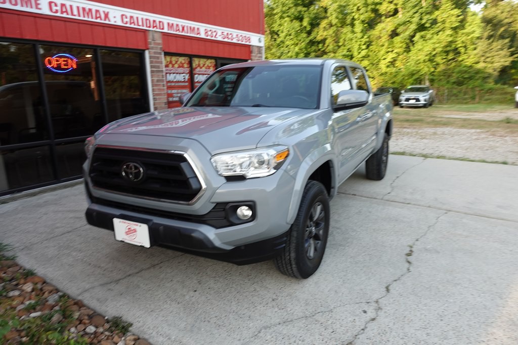 2020 Toyota Tacoma Image 8