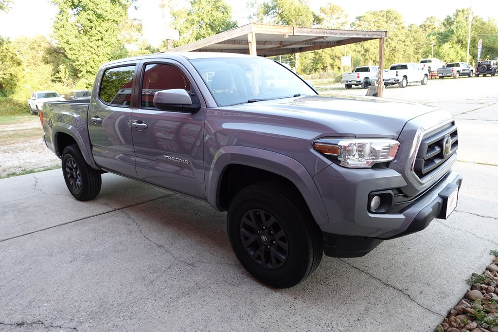 2020 Toyota Tacoma Image 11