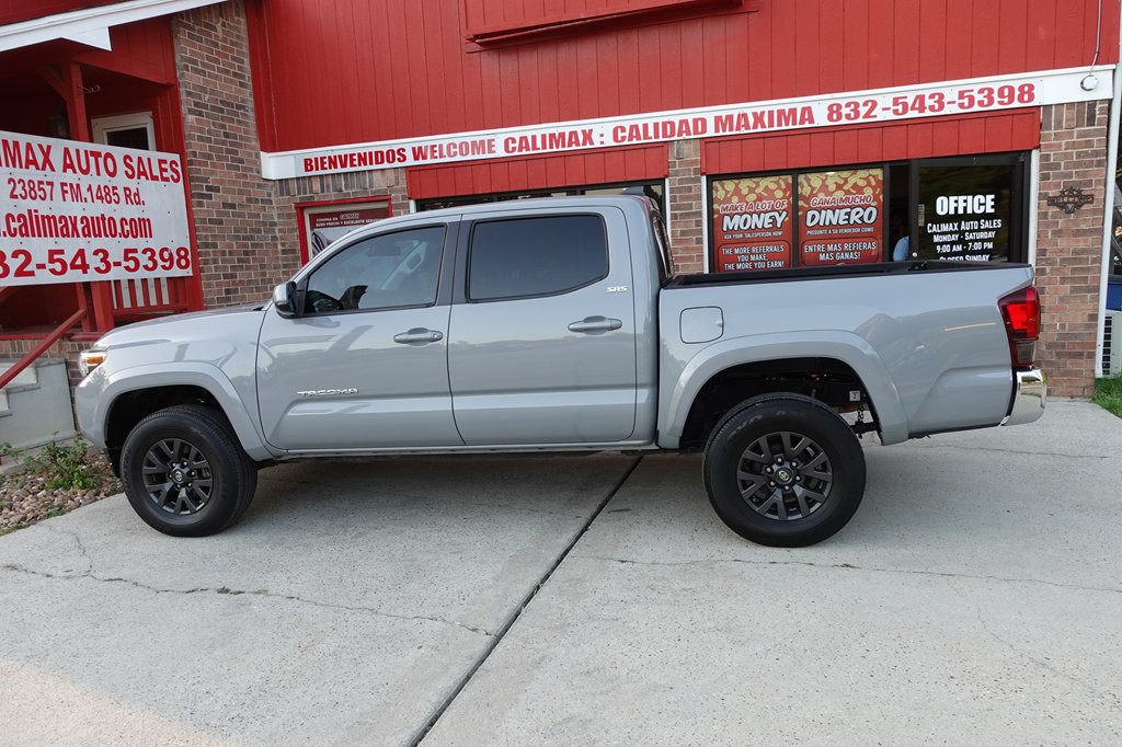 2020 Toyota Tacoma Image 24