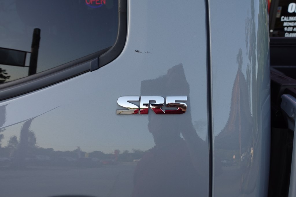 2020 Toyota Tacoma Image 25