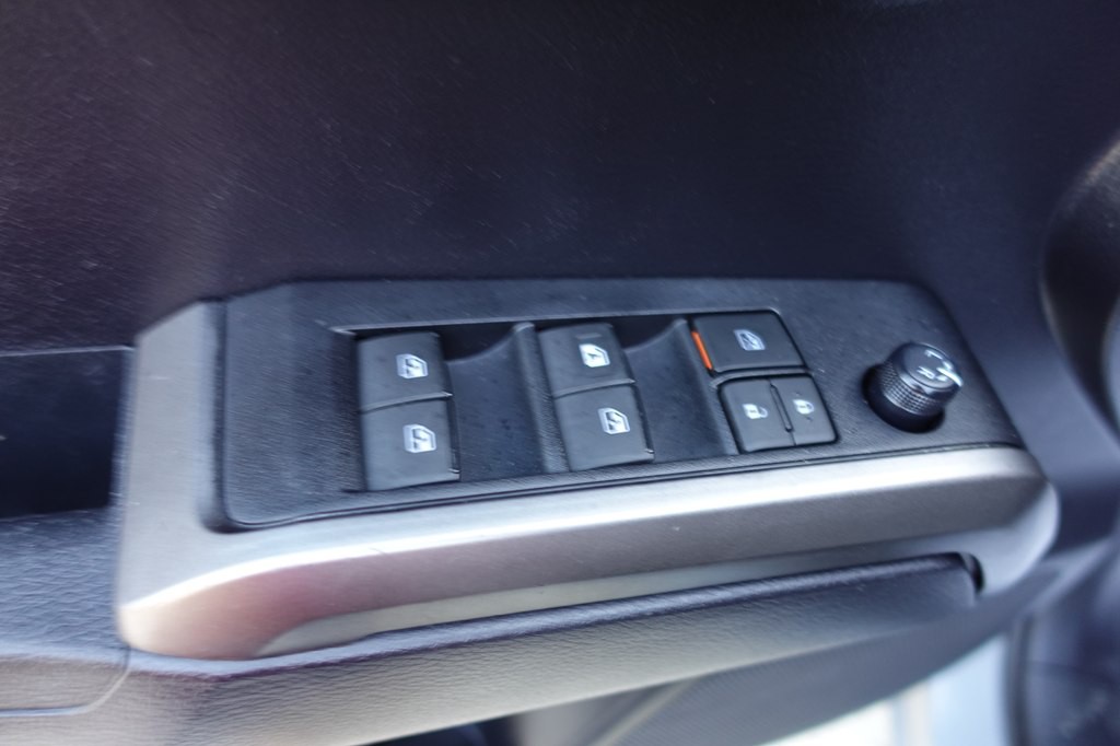 2020 Toyota Tacoma Image 27