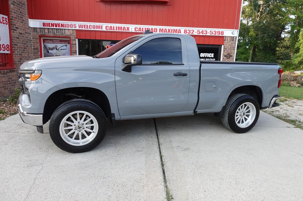 2024 Chevrolet Silverado 1500 Image 2