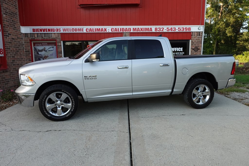 2018 RAM 1500 Image 2