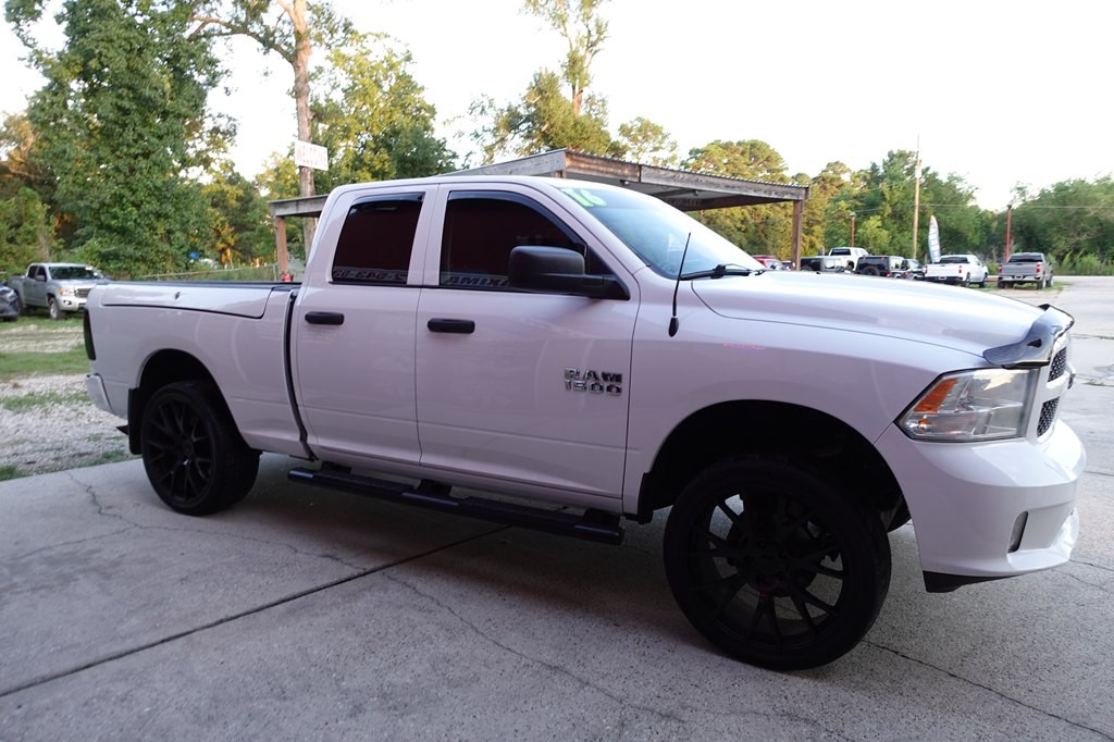 2016 RAM 1500 Image 12