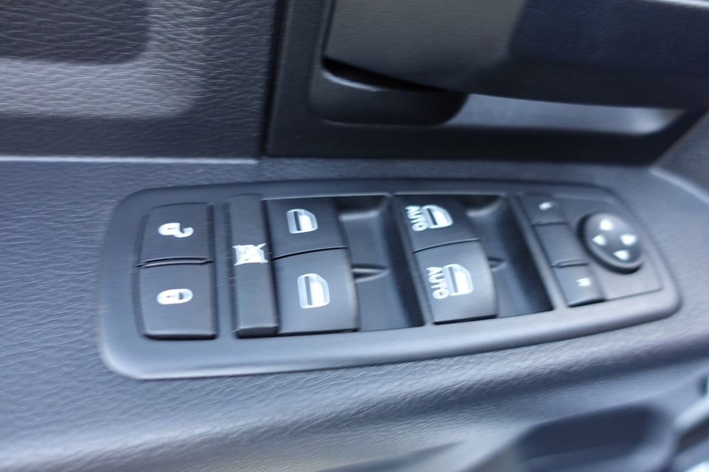 2016 RAM 1500 Image 29