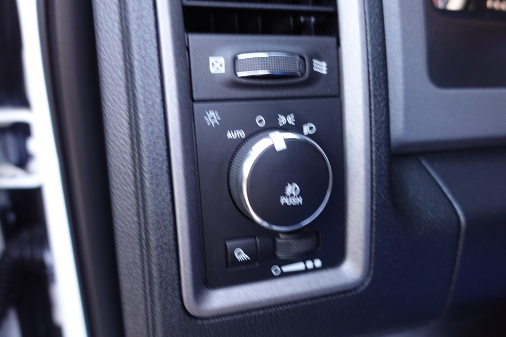 2016 RAM 1500 Image 34